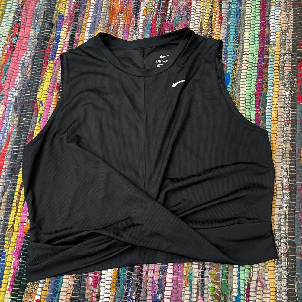 NIKE DRI FIT TOP